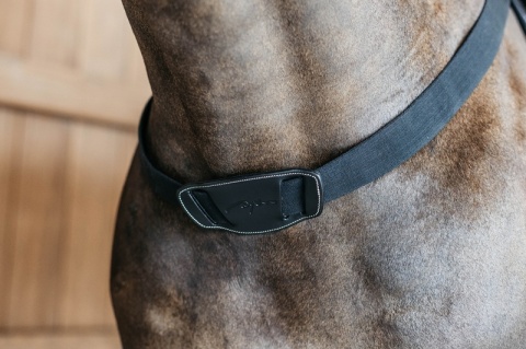 Elastyczny napierśnik Dy'on D Collection