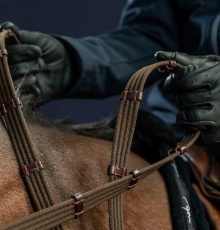 Parciane wodze 5/8" Dy'on z 9 skórzanymi stoperami