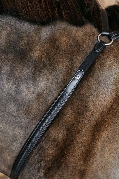 Skórzany,elastyczny napierśnik Dy'on Bridge Breastplate z plecionką New English