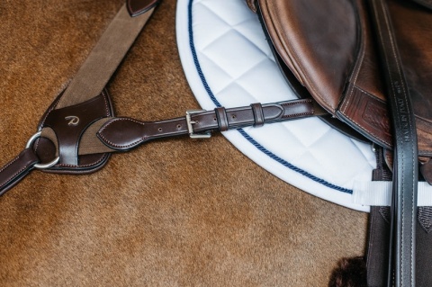 Skórzany napierśnik Dy'on 5-punktowy New English