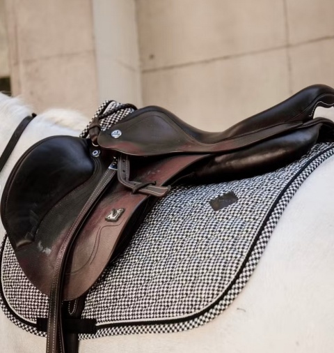 Czaprak ujeżdżeniowy Kentucky Pied de Poule