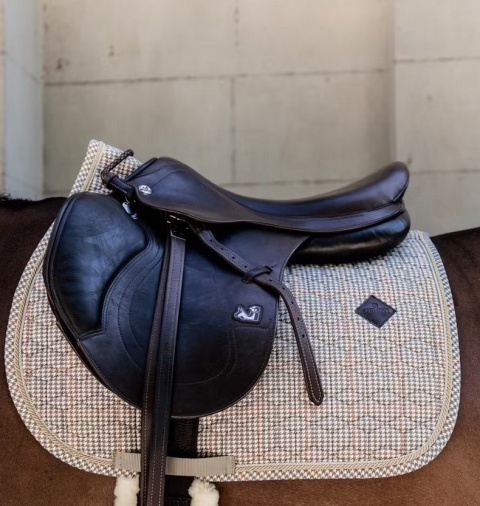 Czaprak ujeżdżeniowy Kentucky Pied de Poule