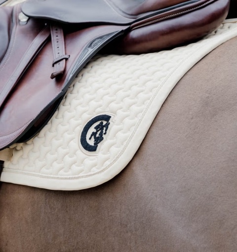 Czaprak skokowy Kentucky Plaited 3D