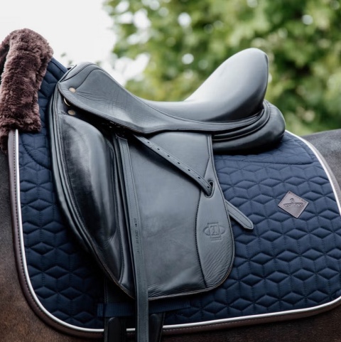 Czaprak ujeżdżeniowy Kentucky Skin Friendly Star Quilting