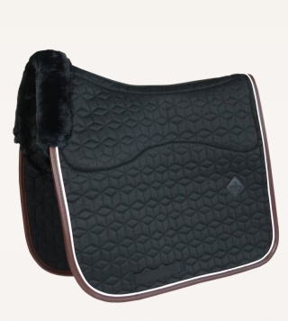 Czaprak ujeżdżeniowy Kentucky Skin Friendly Star Quilting