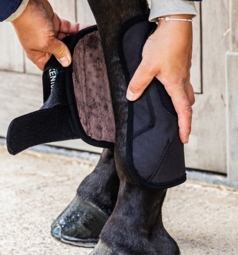 Ochraniacze Kentucky Eventing Boots 3D Air Flow Skin Friendly przody