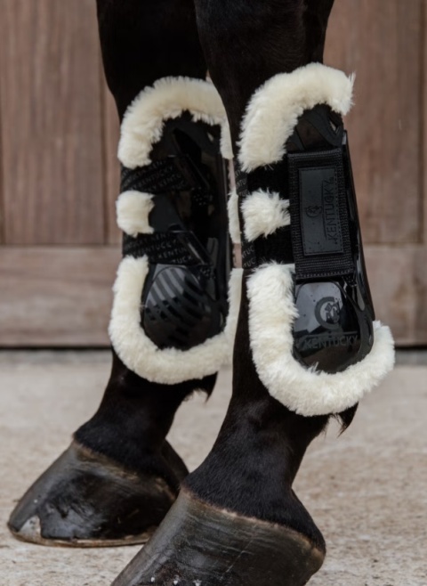 Ochraniacze Kentucky Vegan Sheepskin Tendon Velcro