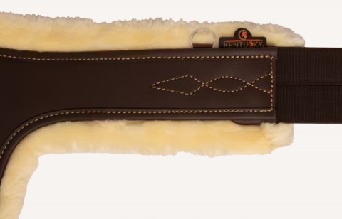 Popręg Kentucky z fartuchem i futrem