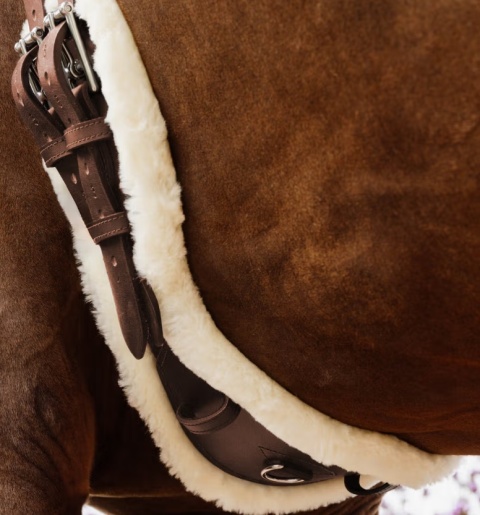 Popręg ujeżdżeniowy Kentucky anatomiczny z futrem