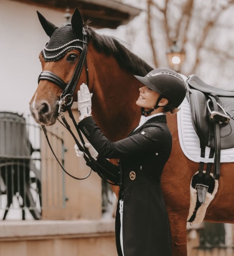 Popręg ujeżdżeniowy Kentucky z futrem