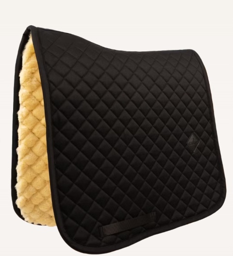 Czaprak ujeżdżeniowy Kentucky Diamond Sheepskin Skin Friendly