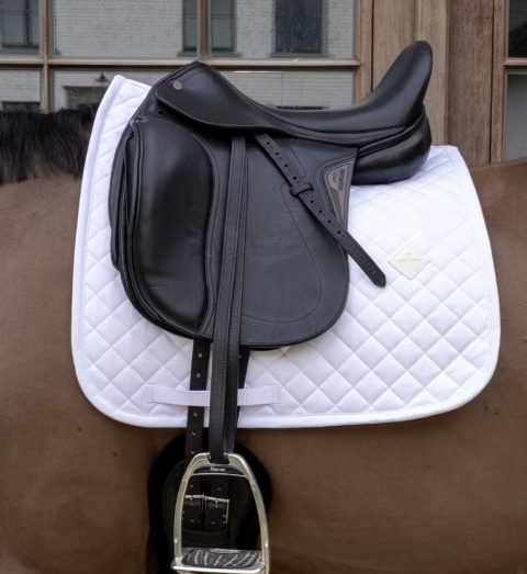 Czaprak ujeżdżeniowy Kentucky Diamond Sheepskin Skin Friendly