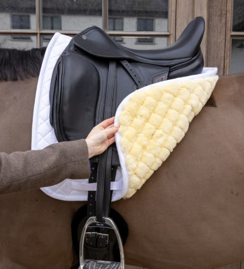 Czaprak ujeżdżeniowy Kentucky Diamond Sheepskin Skin Friendly