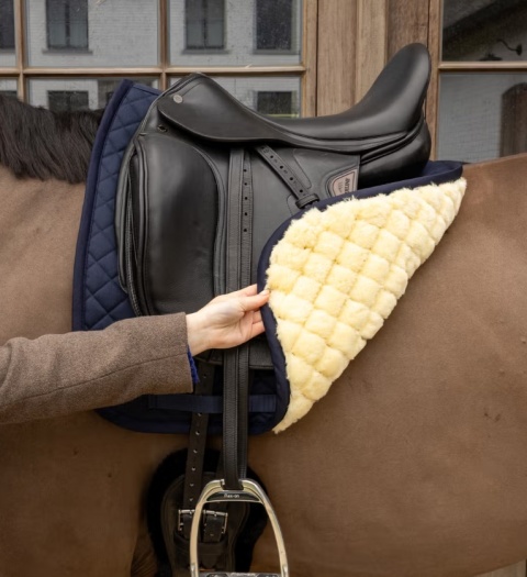 Czaprak ujeżdżeniowy Kentucky Diamond Sheepskin Skin Friendly