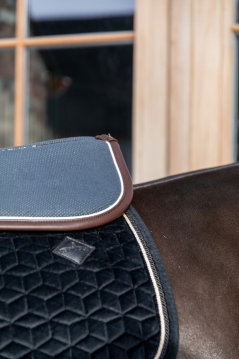 Podkładka pod siodło Kentucky Half Pad Anatomic Absorb 25mm